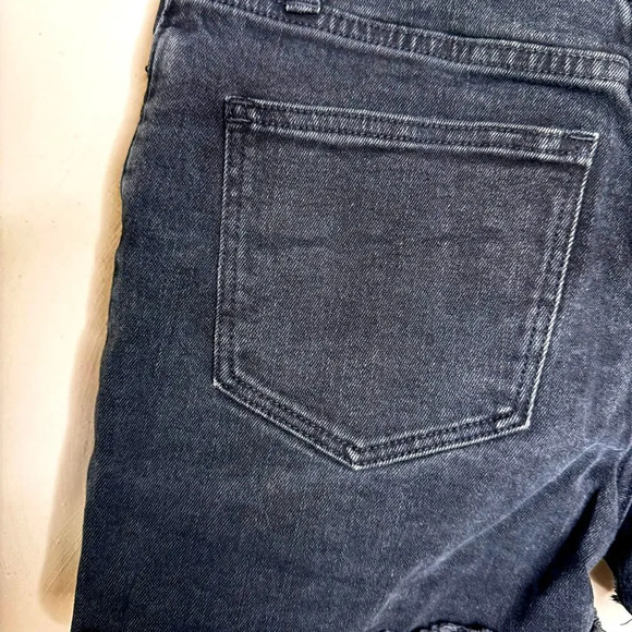 Madewell High-Rise Denim Boyshorts in Faded Black - Picture 7 of 9